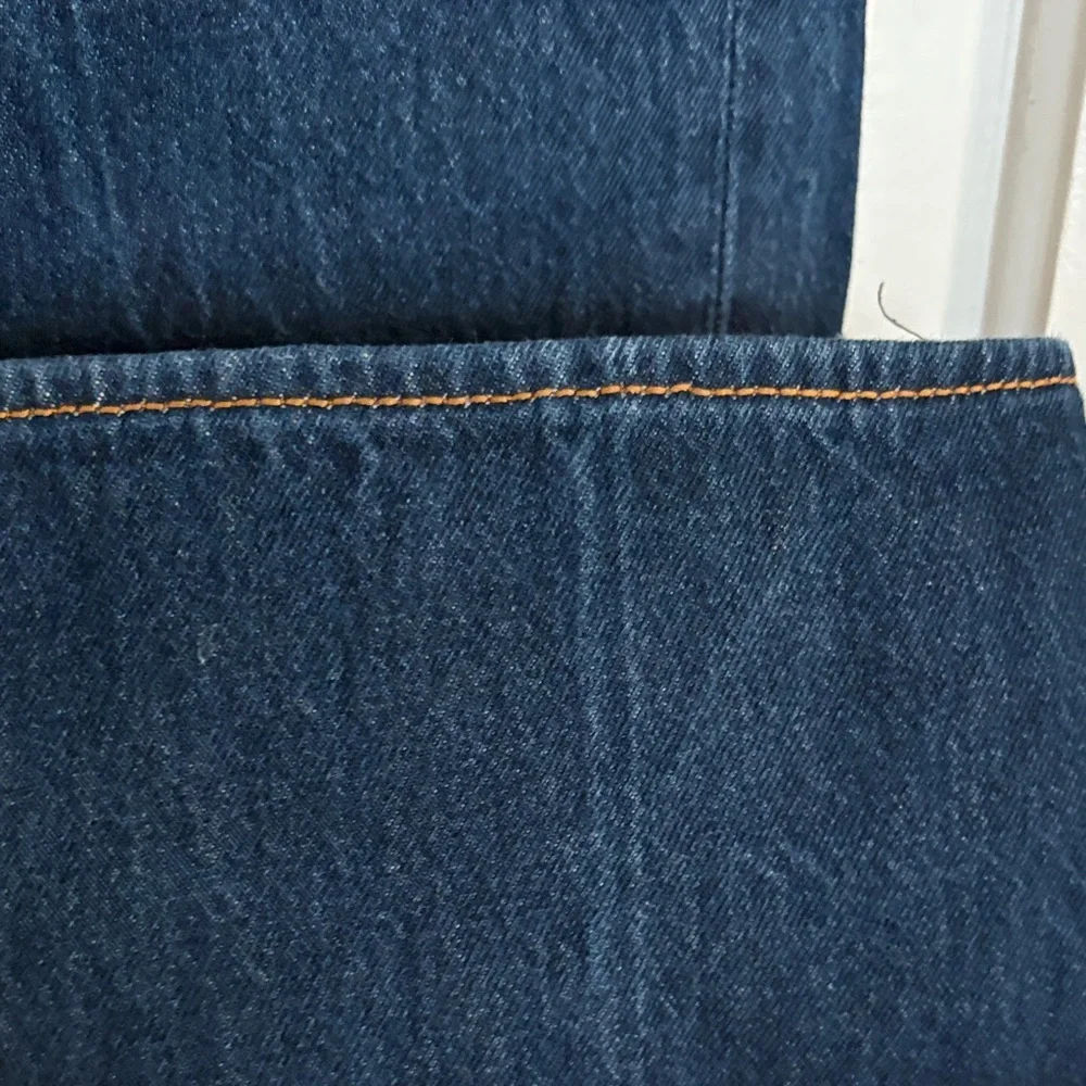 Levis 501 Dark Wash Blue Jeans‎ 38/32
